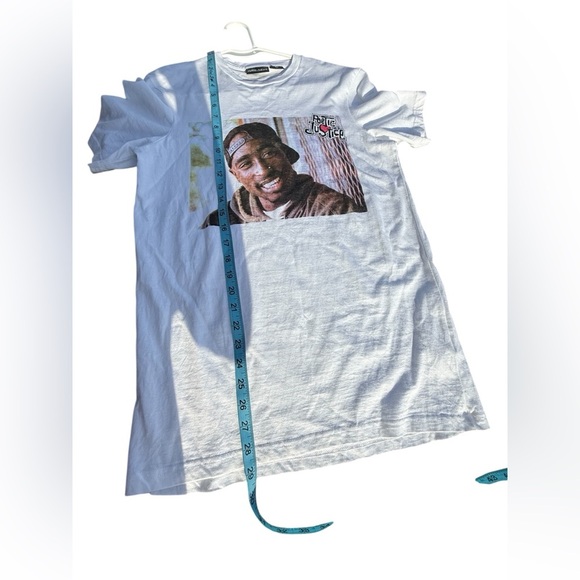 Poetic Justice Graphic T-Shirt Tupac Women’s Tee SZ Small Columbia Pictures,Rap - Picture 6 of 12